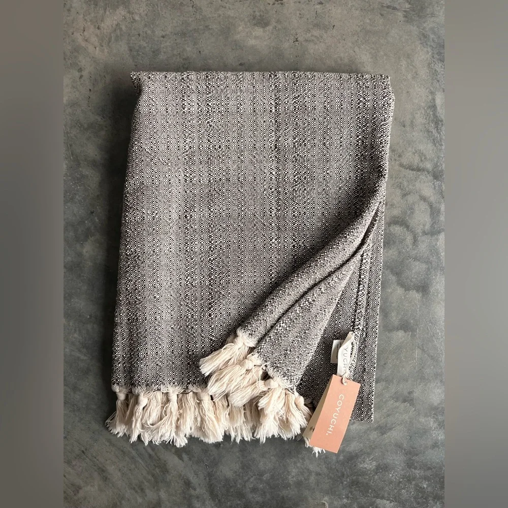 Coyuchi Gray Woven Lido Organic Throw with Cream Fringe